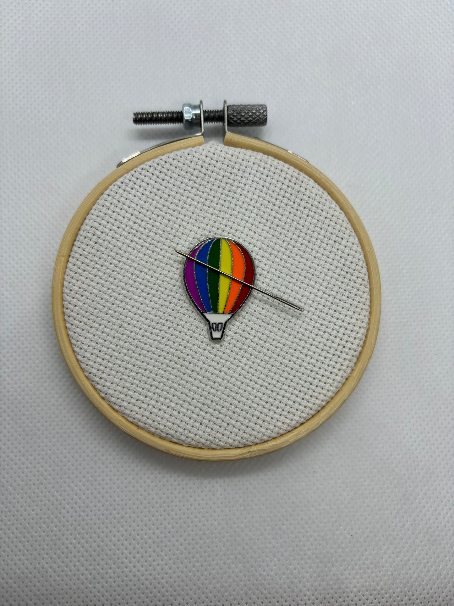 Rainbow Hot Air Balloon Needle Minder