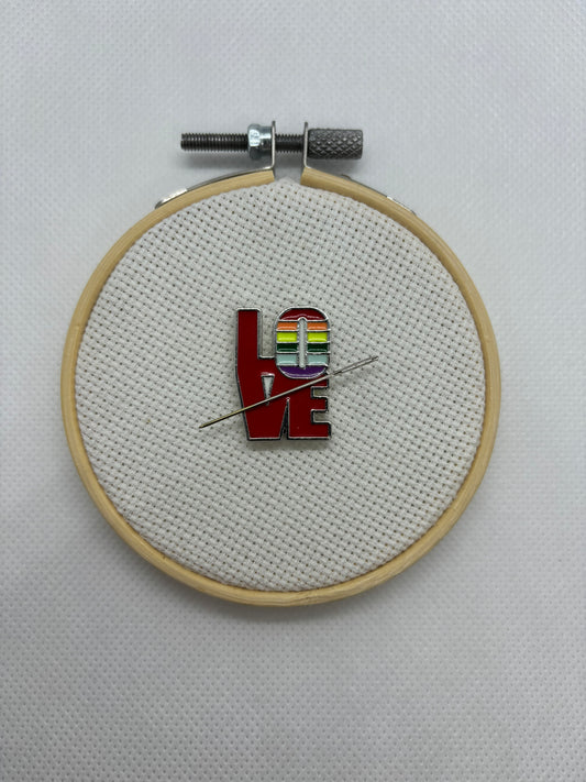 Love Rainbow Needle Minder